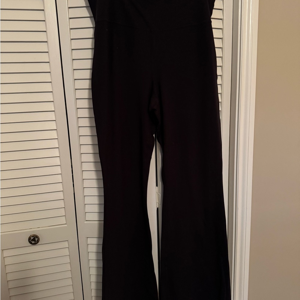 Lululemon Groove Nulu Super-High-Rise Flared Pant Leggings